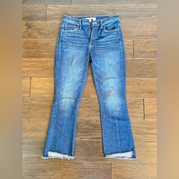 MOTHER Denim - MOTHER Superior The Insider Crop Step Fray Jeans in Bad Reputation